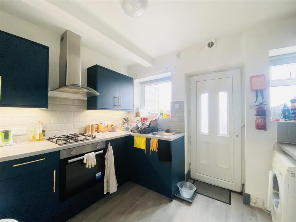 Apartment in Nottingham, West Bridgford - View 3