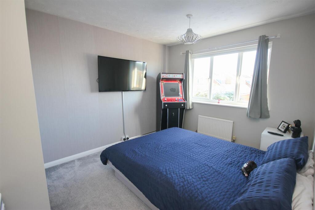 House in Wellingborough, Wendel View - More