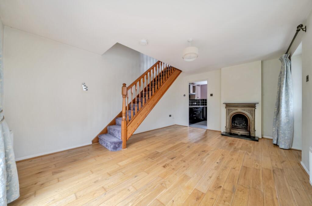 House in Lincoln, Ermine West - View 5