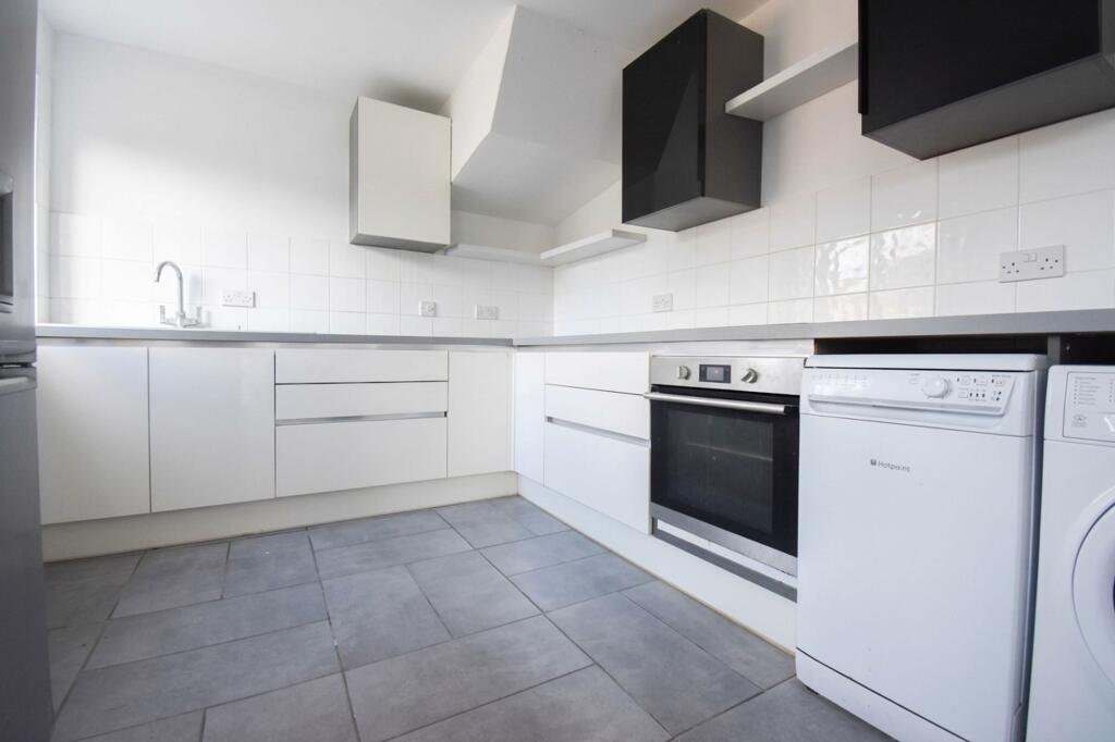 House in Oakley, Bedford - View 3
