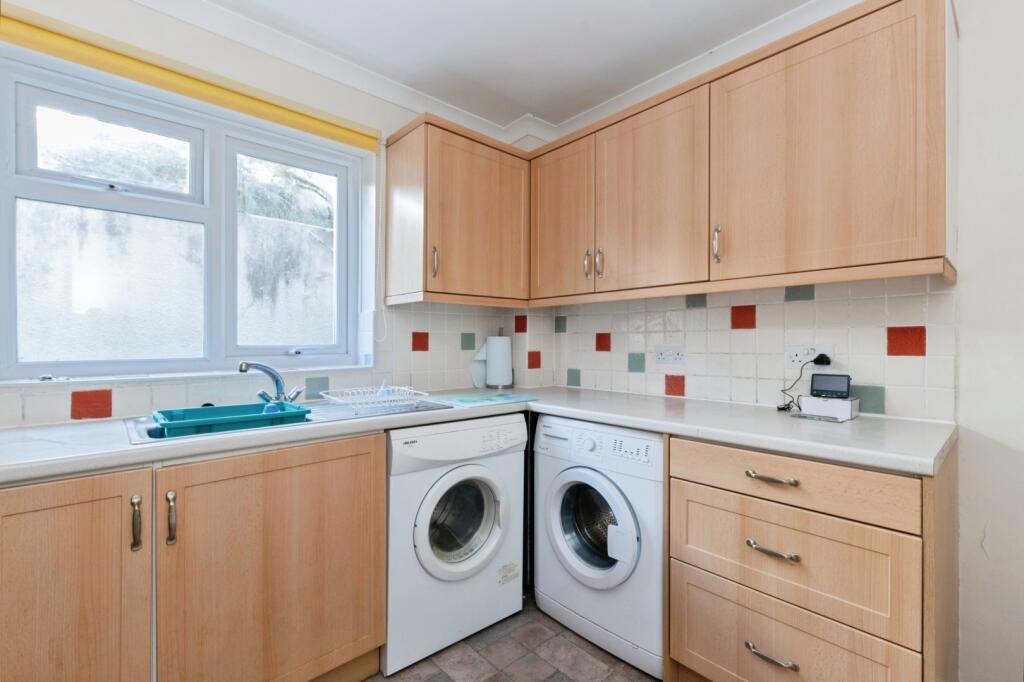 Apartment in Poole - More