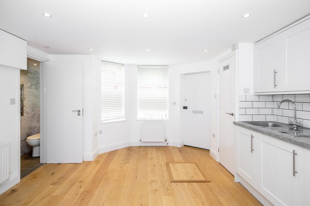 Apartment in London - View 4