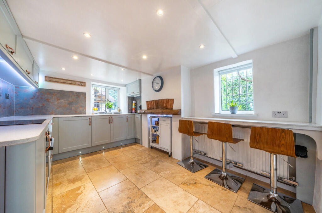 Fewcott Road, Fritwell, Bicester photo 4