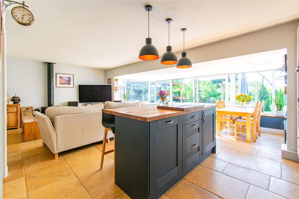 Southend, Brightwalton, Newbury, Berkshire, RG20 photo 3