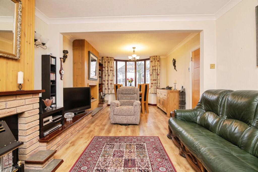 Madin Road, Tipton photo 2