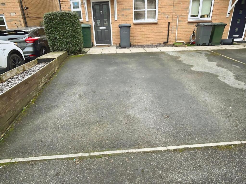 Additional image 13 of Lime Tree Square, Shipley