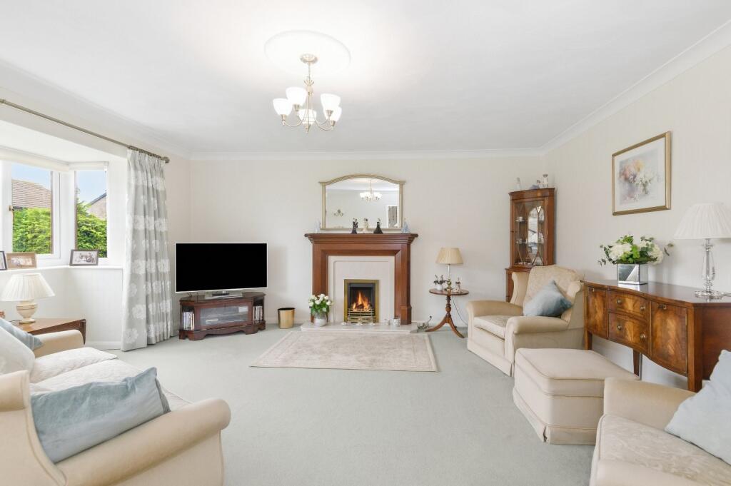 House in Wakefield - View 2
