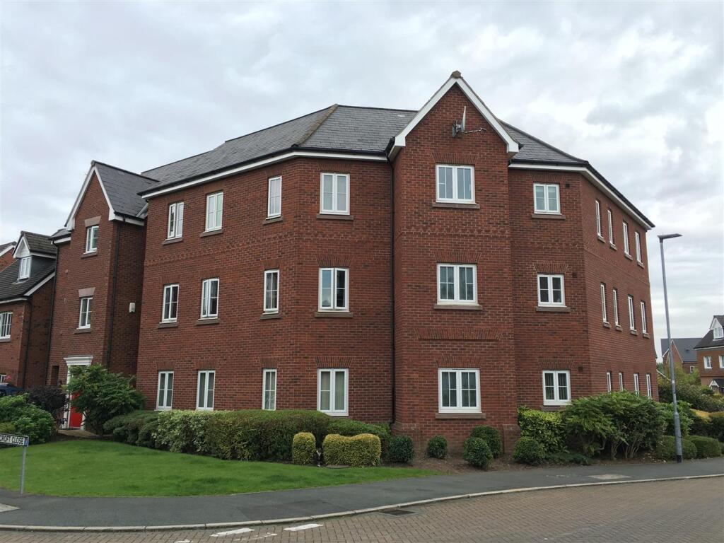 Main image of property: Chaise Meadow, Lymm WA13 9UP