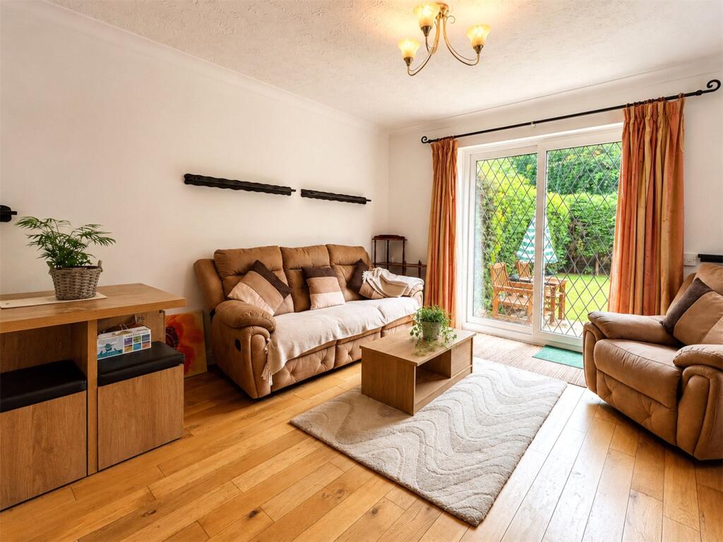 Winchester Way, Sleaford, Lincolnshire, NG34 - View 2