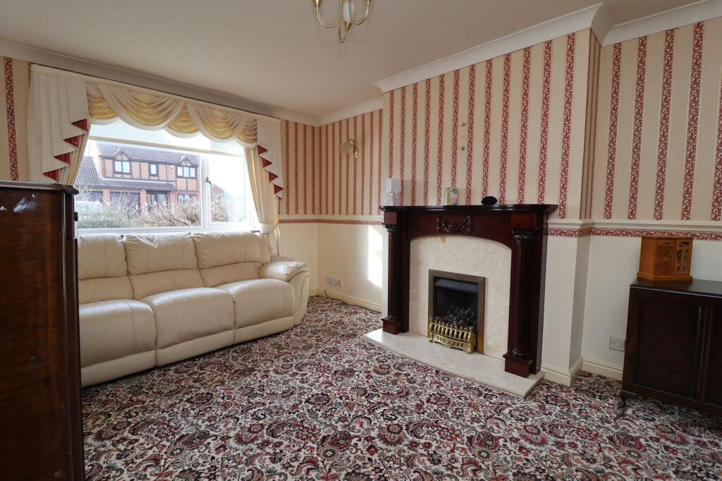 Hartington Drive, Creswell, S80 photo 2