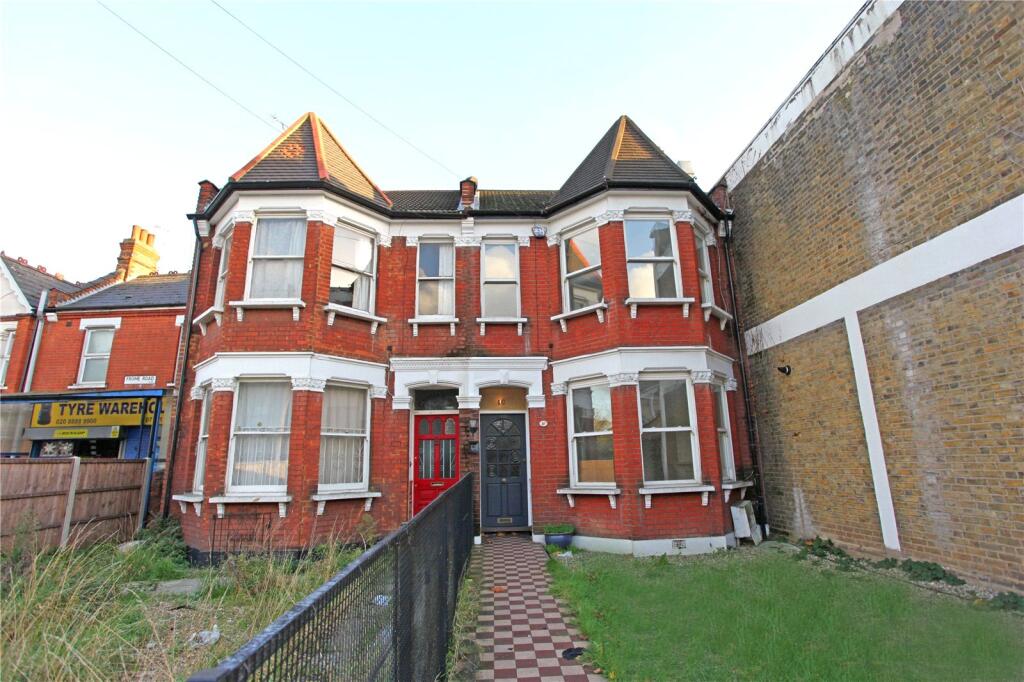 Main image of property: Westbury Avenue, London, N22