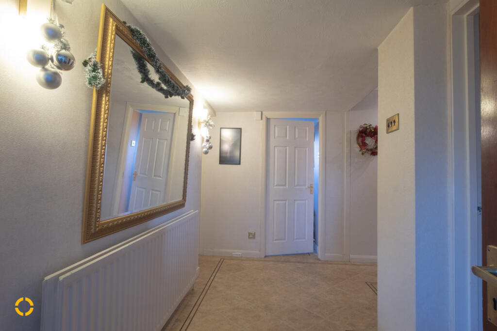 Frenchwood Avenue, Lytham St. Annes, FY8 photo 3
