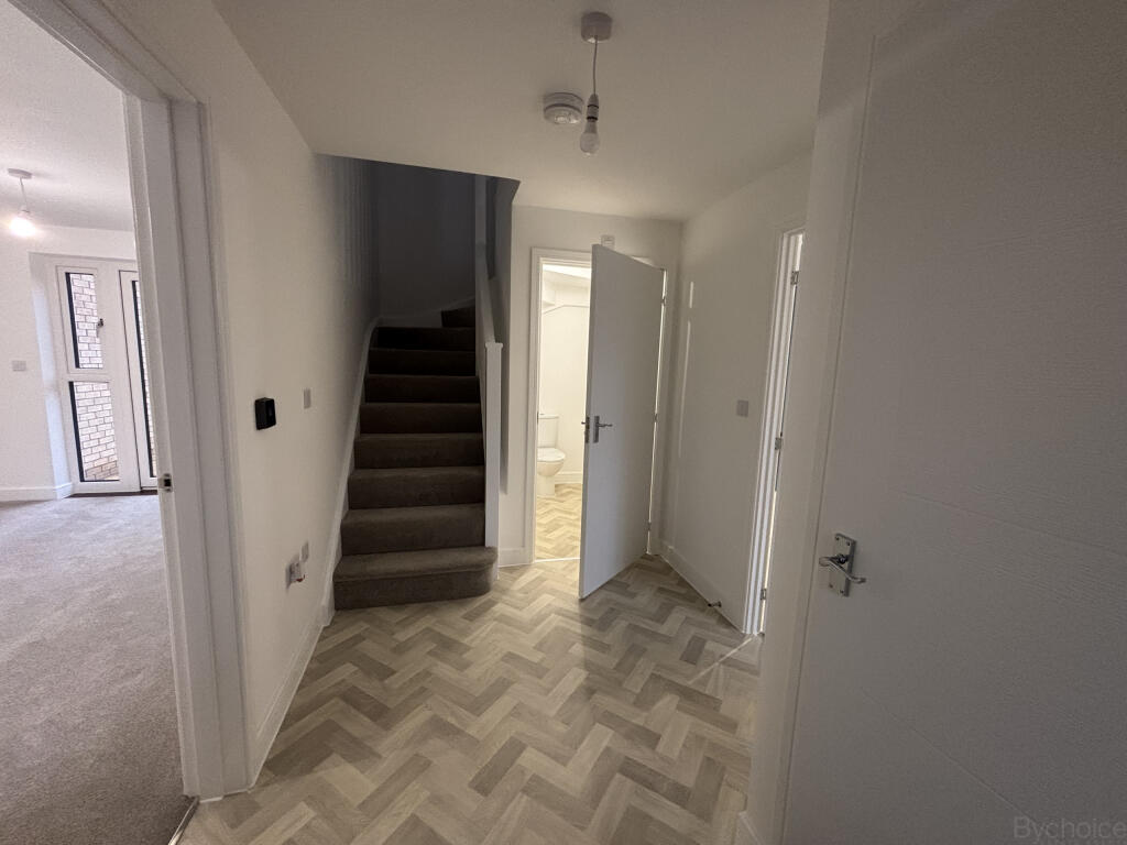 Sargeant Way, Hethersett, Norwich, Norfolk photo 2