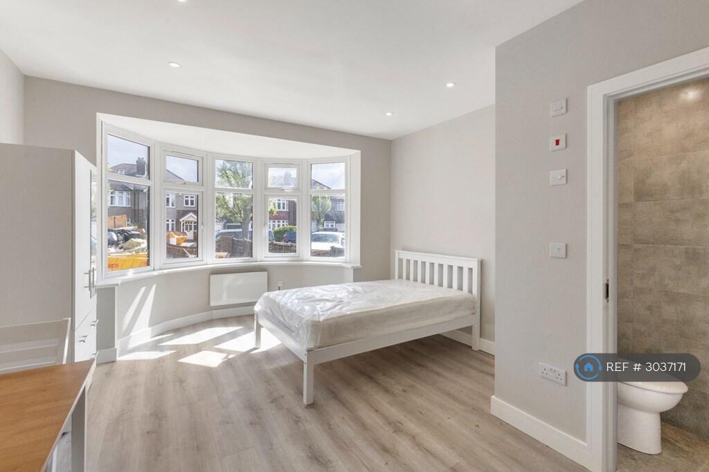 Apartment in London, Edgebury, Eltham - View 5