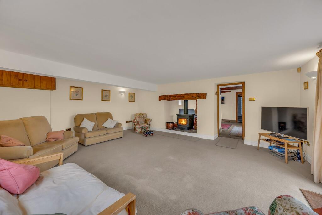 House in Axbridge, Somerset - View 4