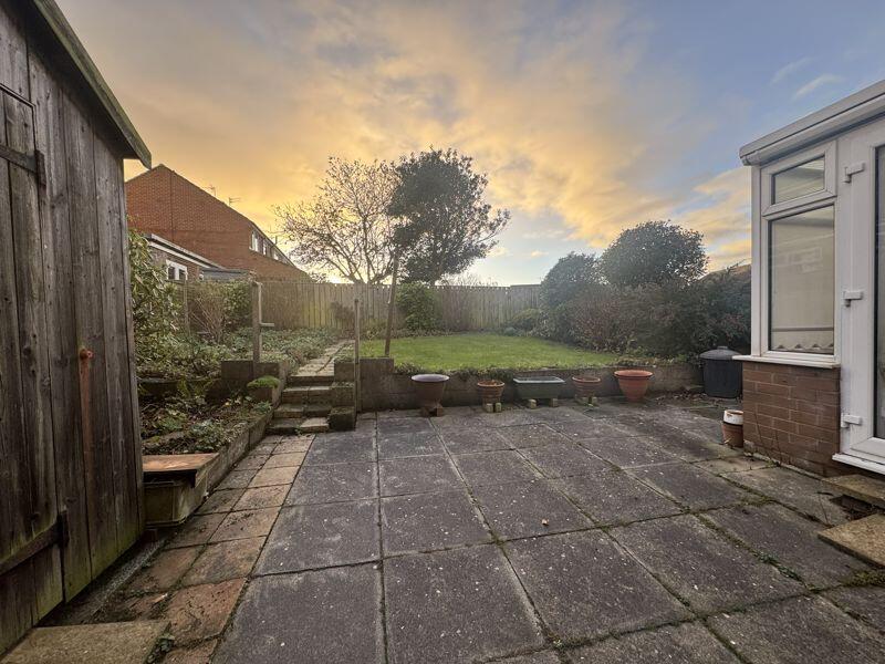 Astley Gardens, Whitley Bay photo 2