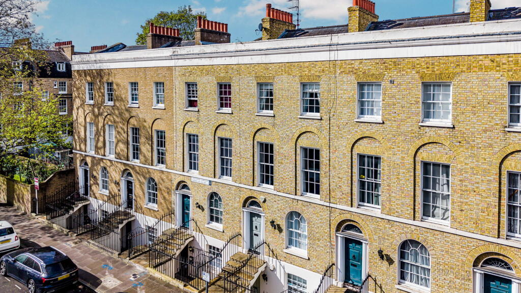 Cavendish Terrace, E3 - View 2