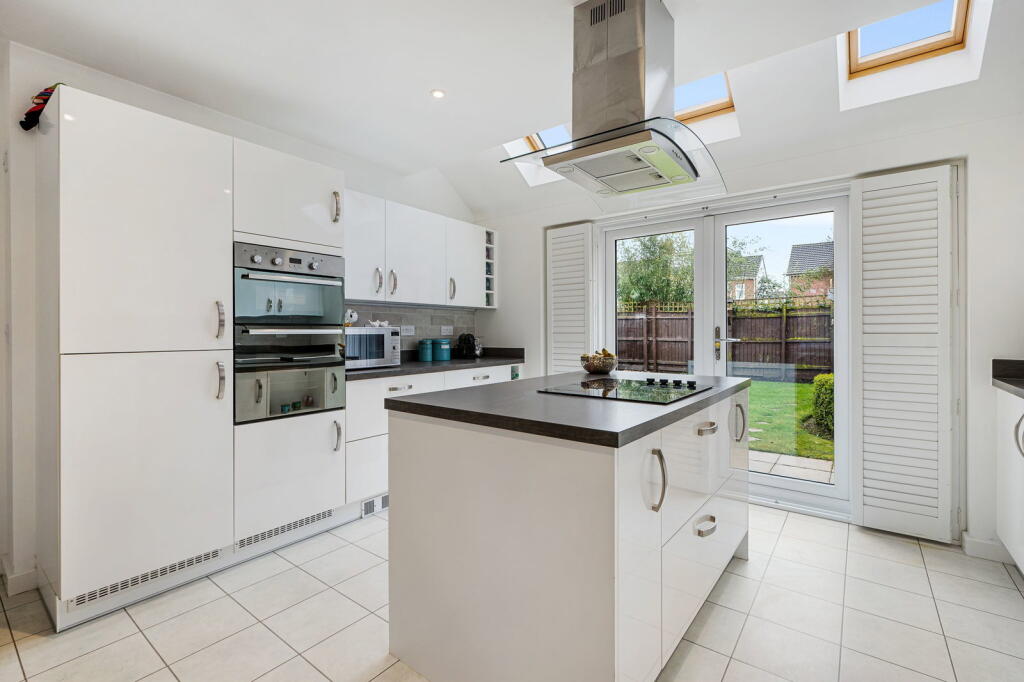 House in Bromborough, Liverpool City Region - View 2