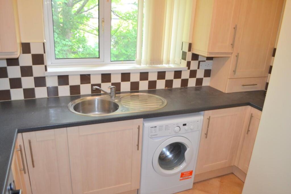 The Ridgeway, Dudley photo 3