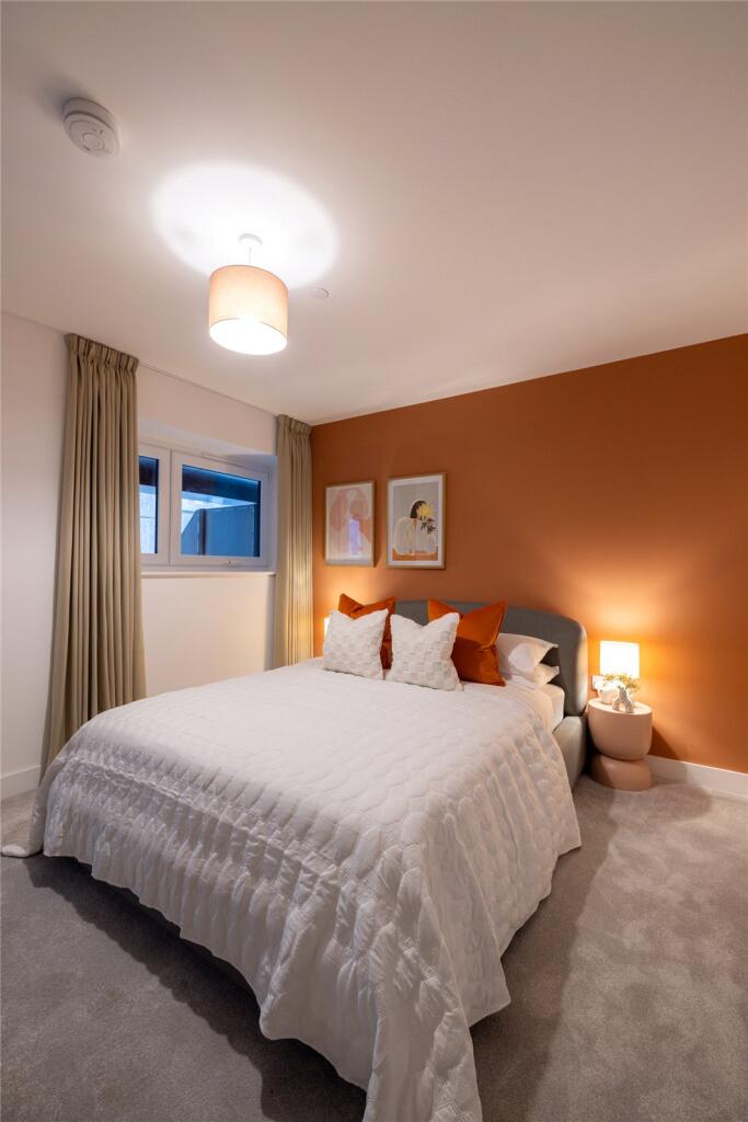 Catkin Road, London, NW9 photo 4