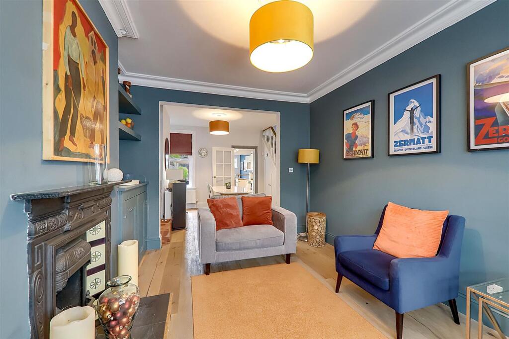 House in Brighton - View 4