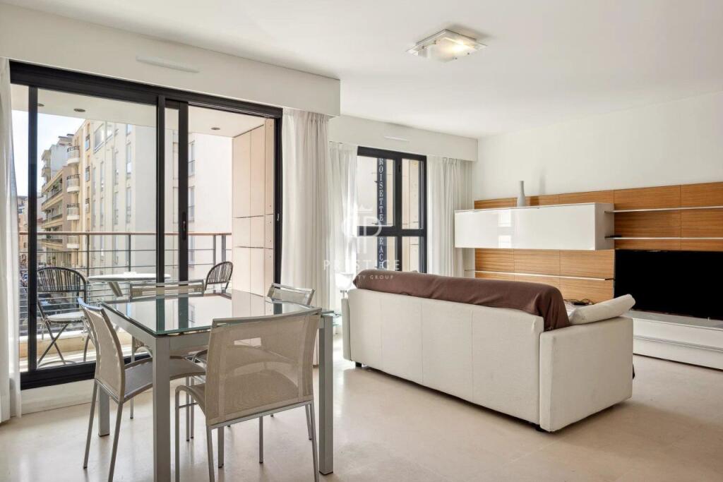 Main image of property: Provence-Alps-Cote d`Azur, Alpes-Maritimes, Cannes