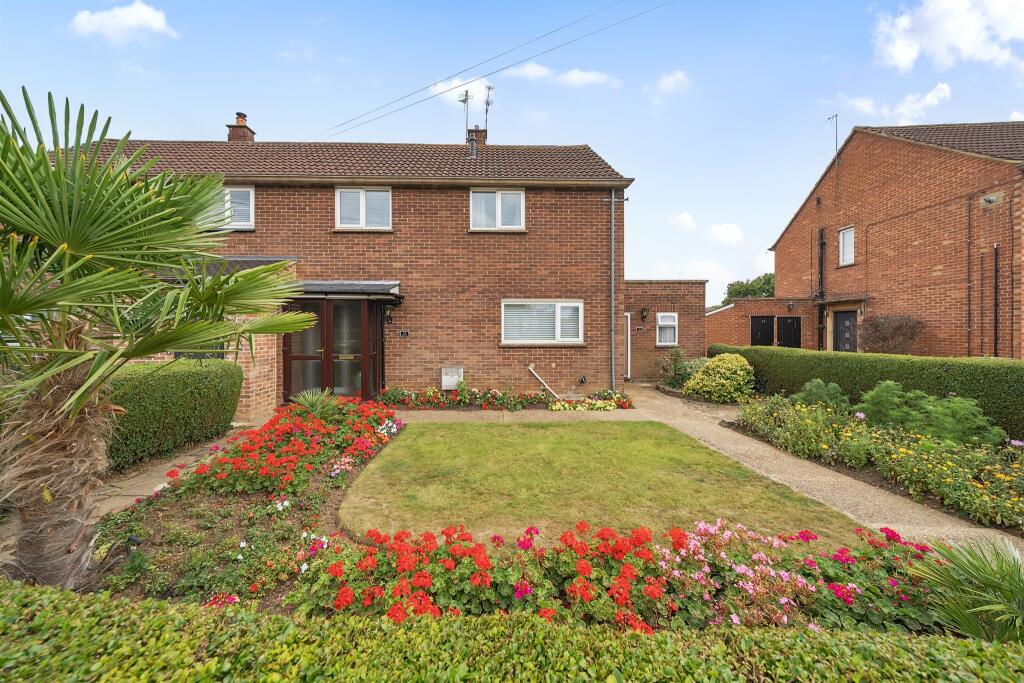 Main image of property: Meadway, Colney Heath, St. Albans