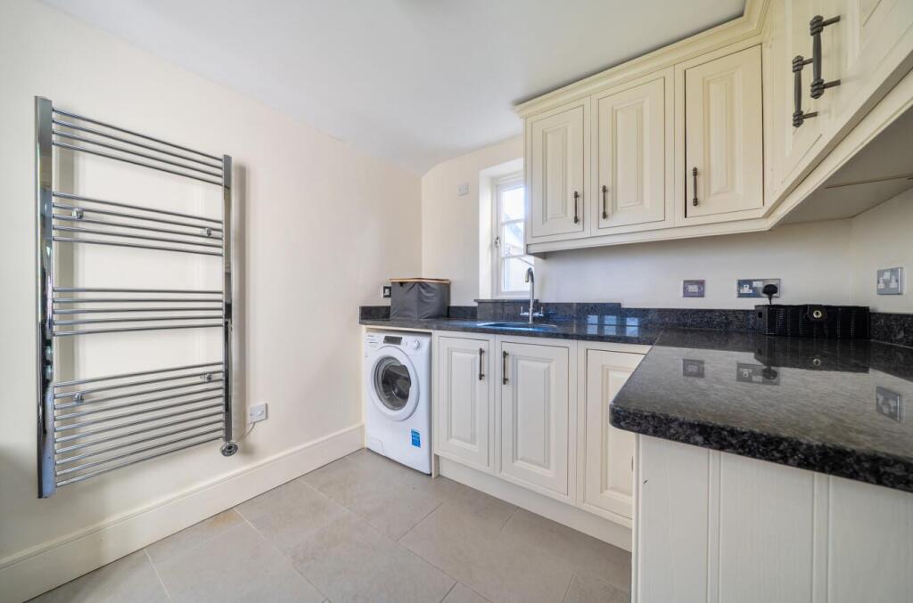 House in Northampton - View 5