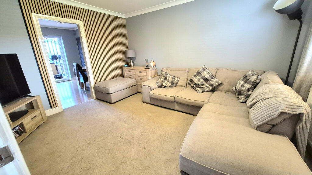 Forest Drive, Broughton, Flintshire photo 3