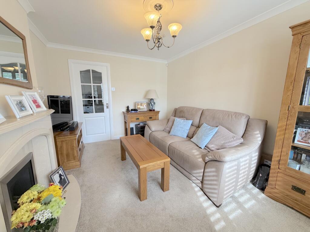 House in Wolverhampton, The Lunt - View 3