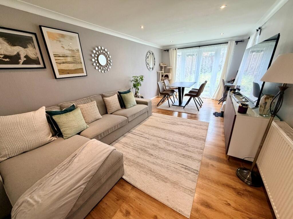 House in Basingstoke and Deane, Lychpit, Riverdene - View 4