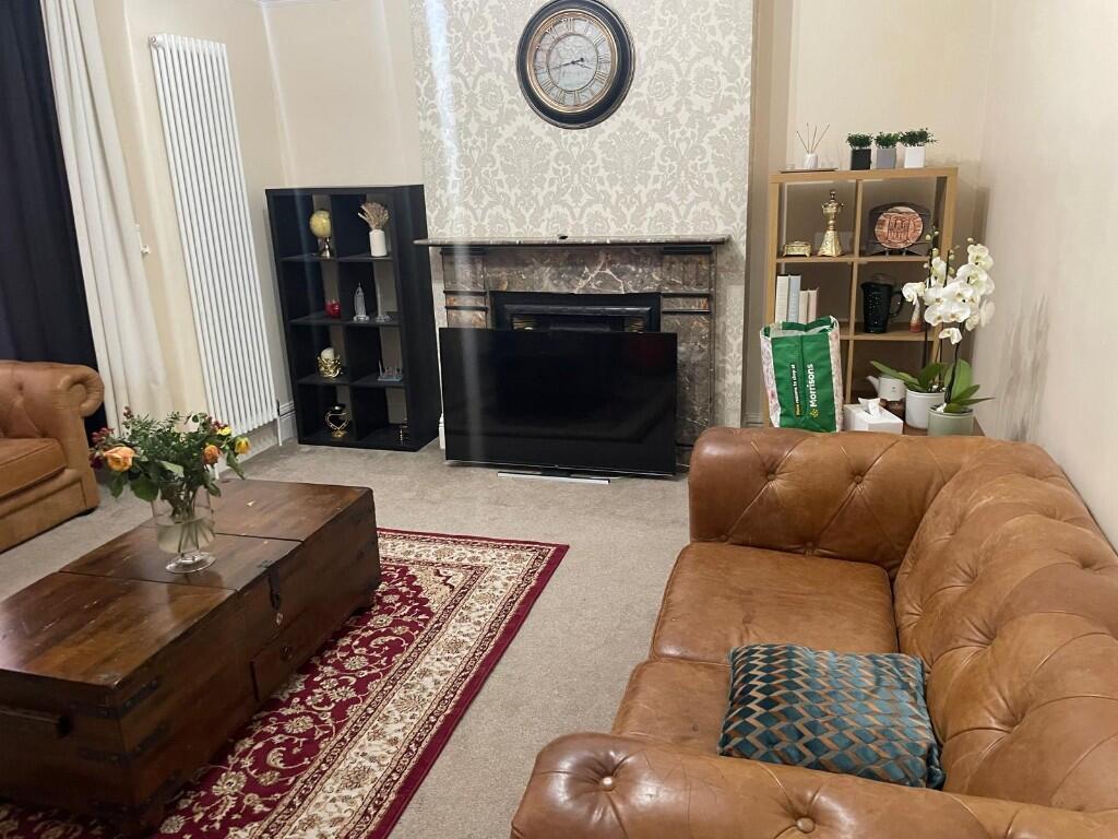 Main image of property: Warwick Gardens, Ilford, London, IG1