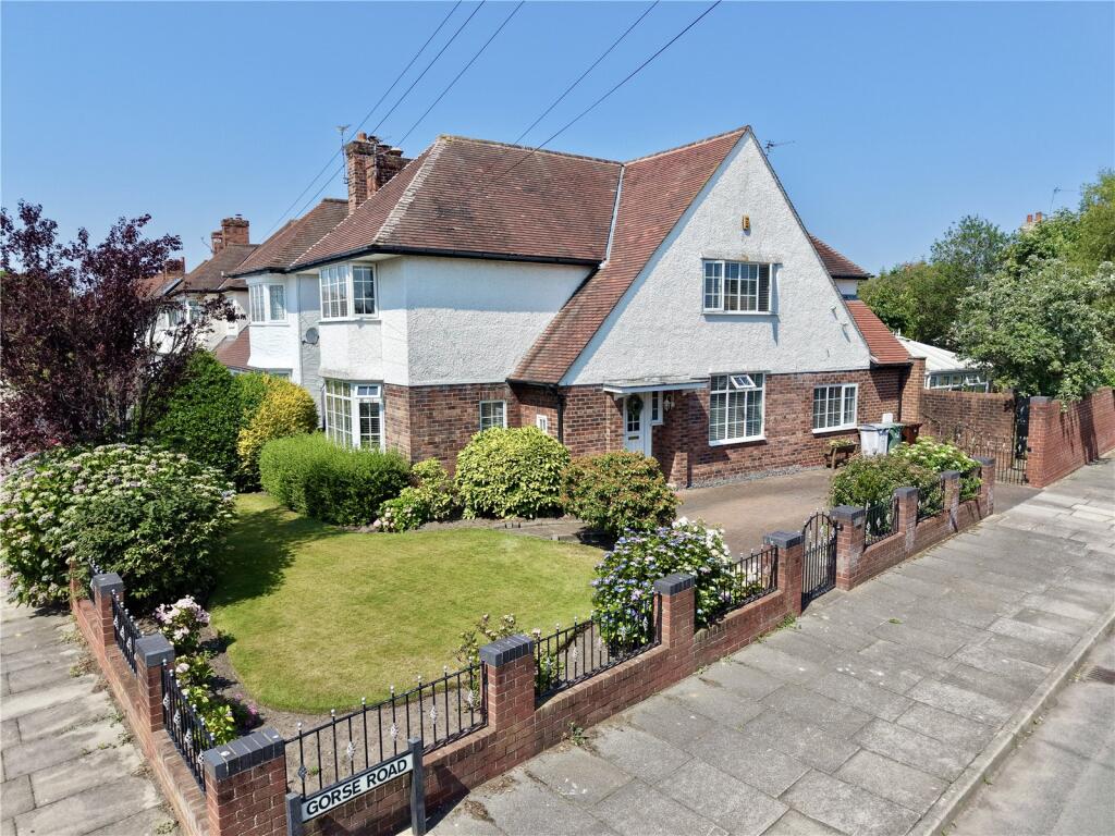 4-bed detached on Gorse Road, Wirral, Meols, Merseyside, CH47, £600,000