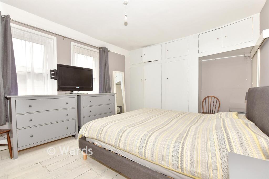 House in Canterbury - View 4