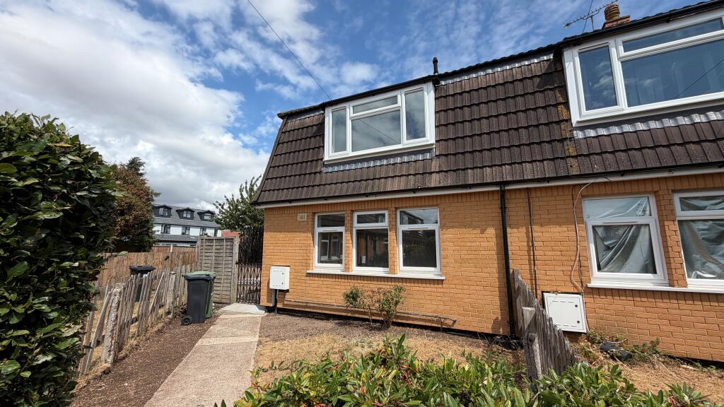 Main image of property: Quarry Mead, Alveston