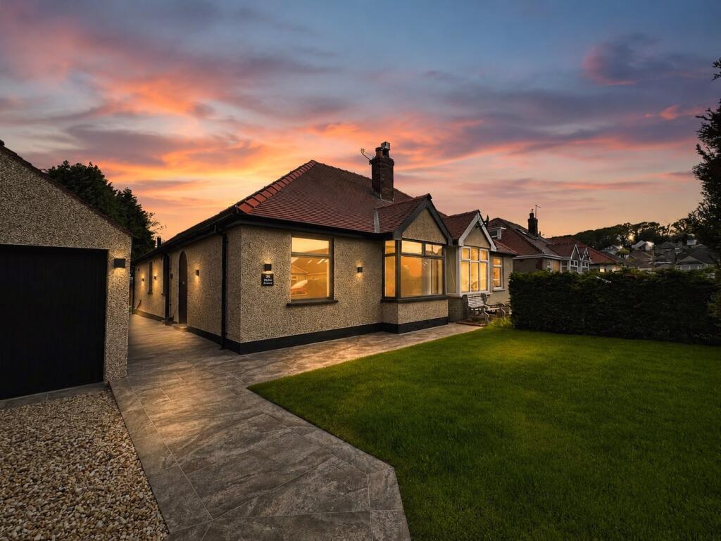 Walton Avenue, Morecambe, LA4 photo 5