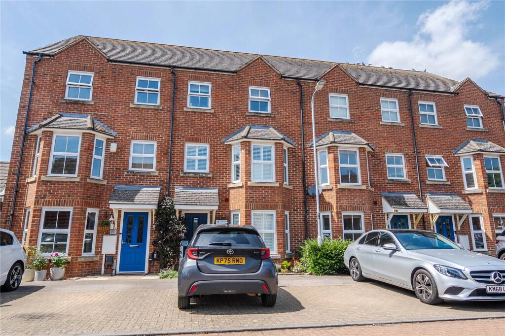 Main image of property: Ultra Avenue, Bletchley, Milton Keynes, Buckinghamshire, MK3