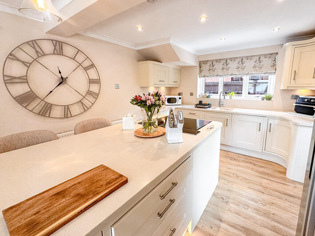 House in Newbridge, Caerphilly - View 5