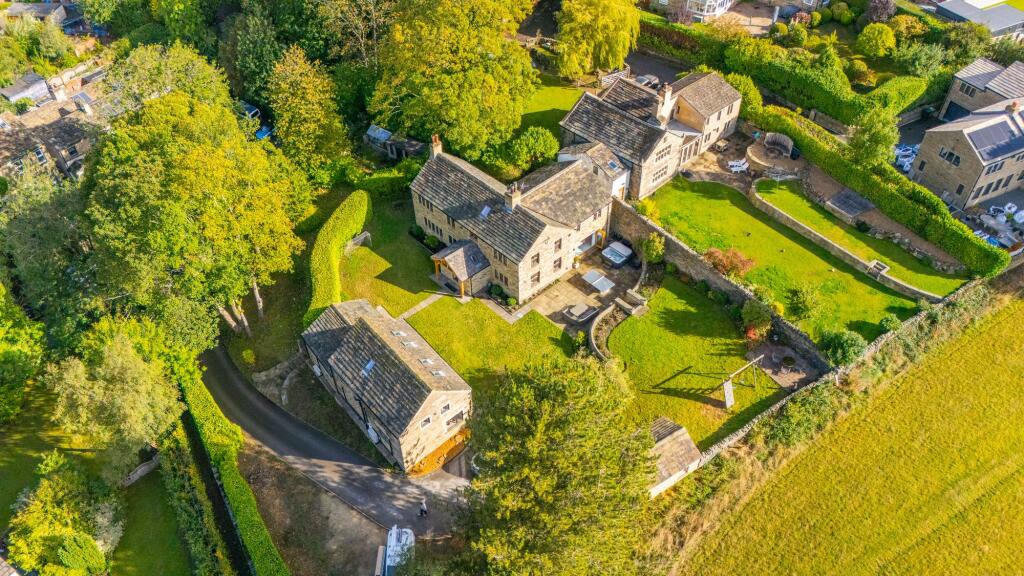 6-bed detached on Rowley Lane, Fenay Bridge, HD8, £1,000,000