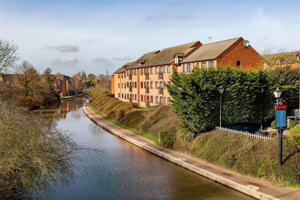 Main image of property: The Moorings, Leamington Spa