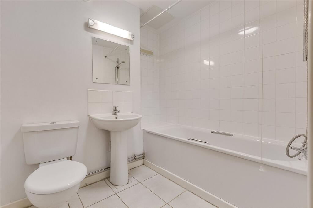 Apartment in London - View 5