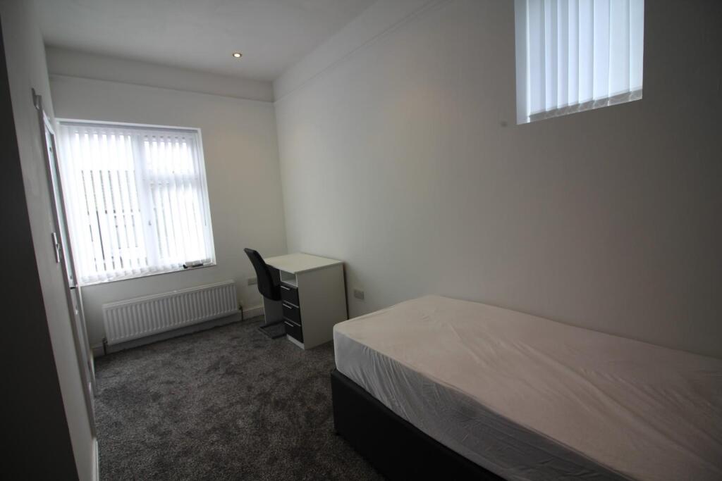 House in Bolton - View 5