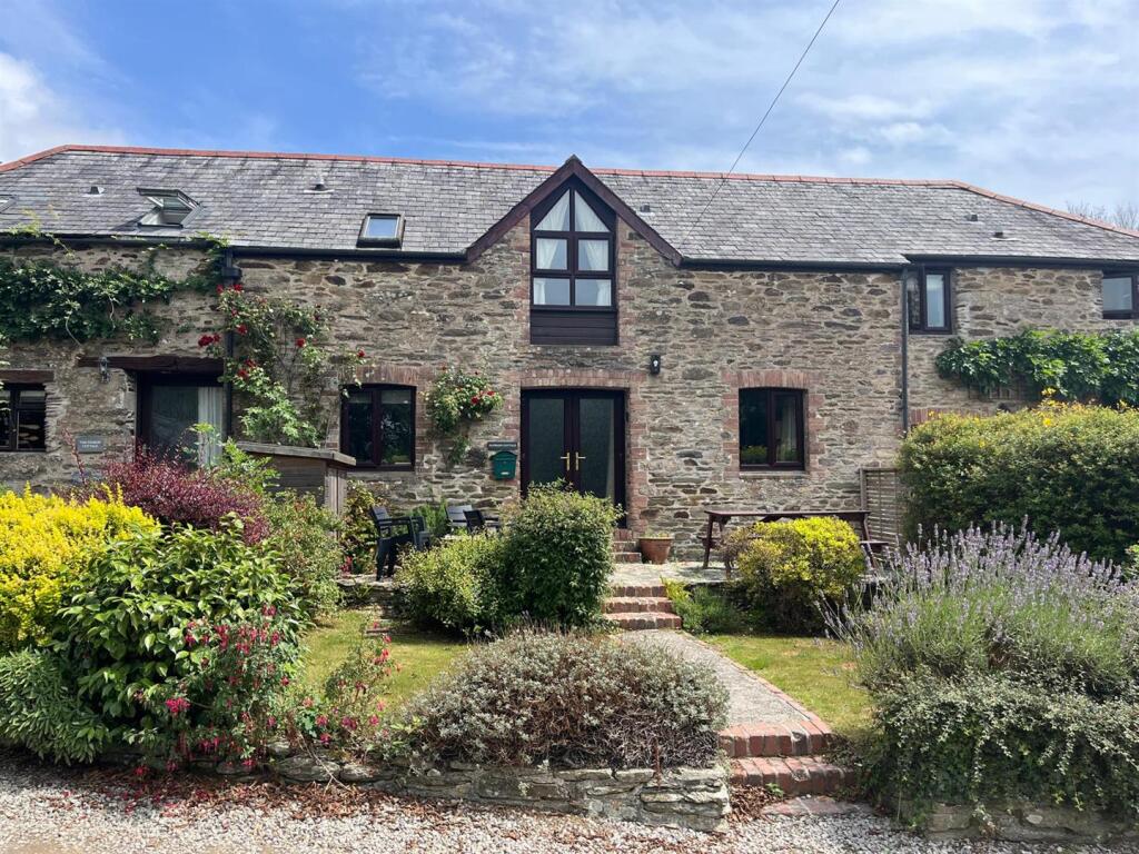 Main image of property: Lawhyre, Polvillion Road, Fowey