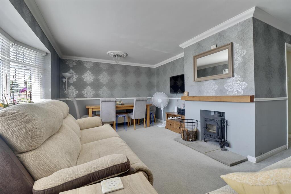 House in East Hampshire, Horndean - View 2