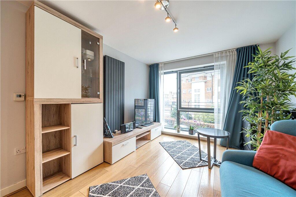 Apartment in London - View 2