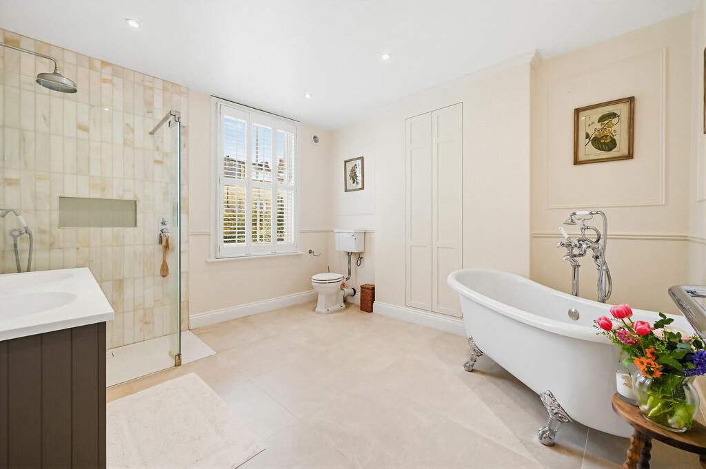 House in London - View 4