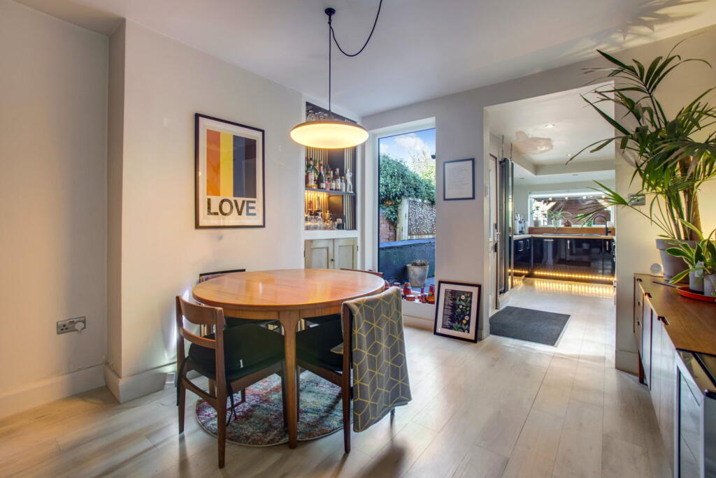 House in Nottingham - View 4