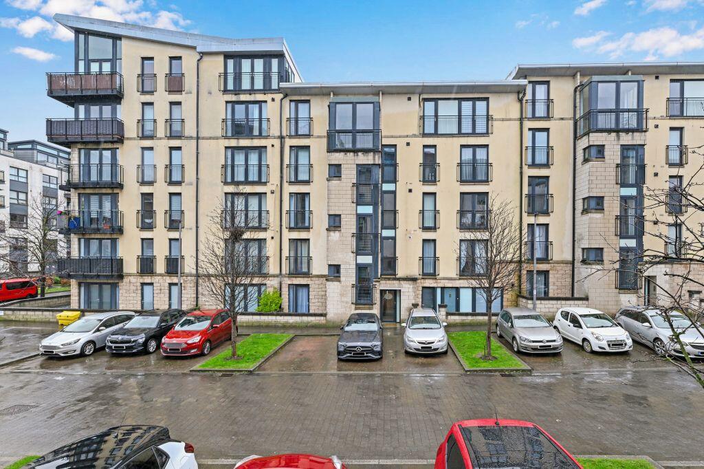 Main image of property: 1/8 Colonsay Close, Granton, Edinburgh, EH5 1BT