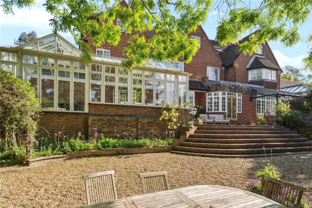 Main image of property: The Ridings, Oxford, Headington, OX3