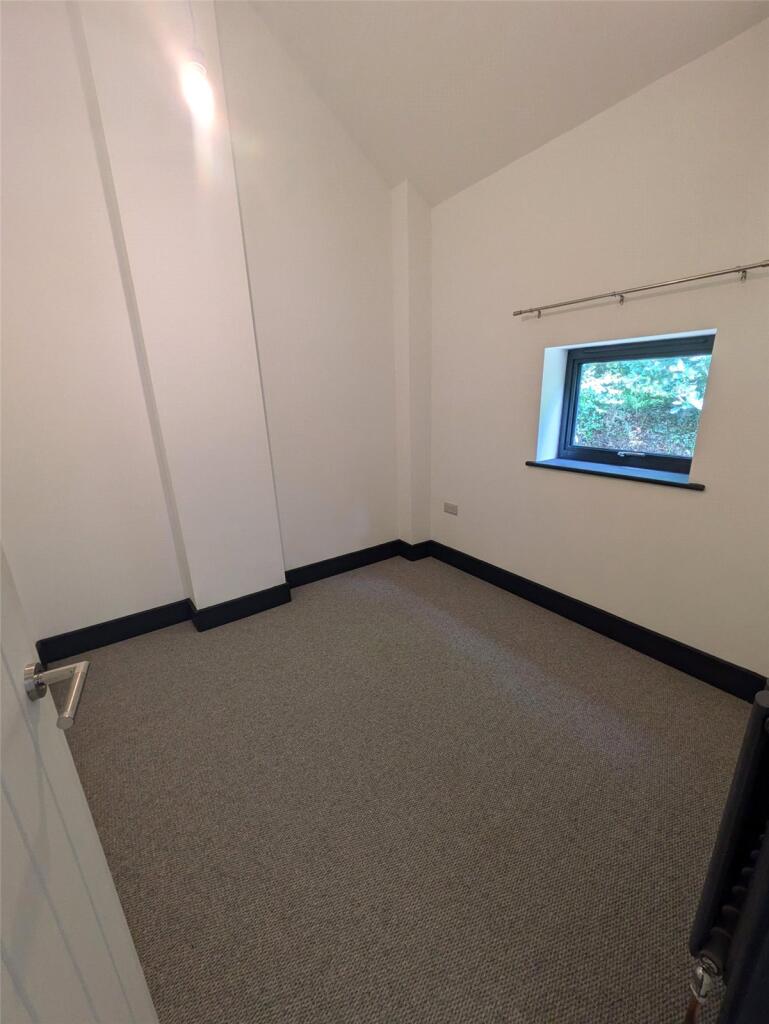 House in Exeter - View 5